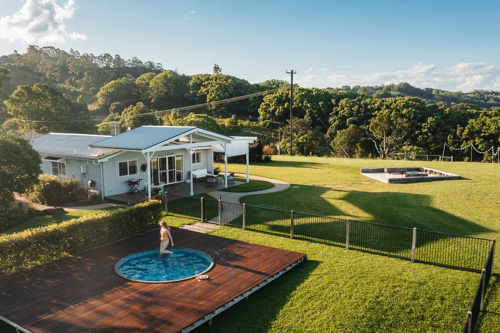 luxury farm stay near Byron Bay