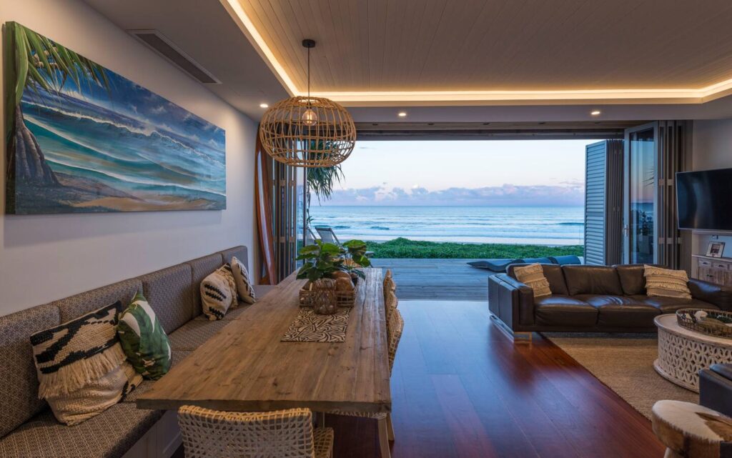 gold coast beachfront luxury accommodation